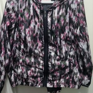 Isaac Mizrahi hooded windbreaker jacket